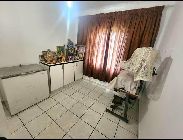 3 BEDROOM FREESTANDING TO LET IN VANROVA